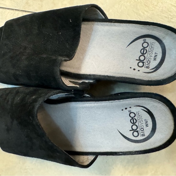 Black faux Suede block heel Abeo Arch Support 7 - Picture 3 of 4